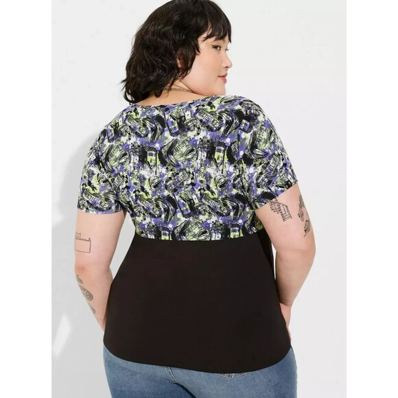 NWT Torrid x Beetlejuice Super Soft Tie Front Top Size 4 / 26 Plus (AS IS) - Picture 3 of 5